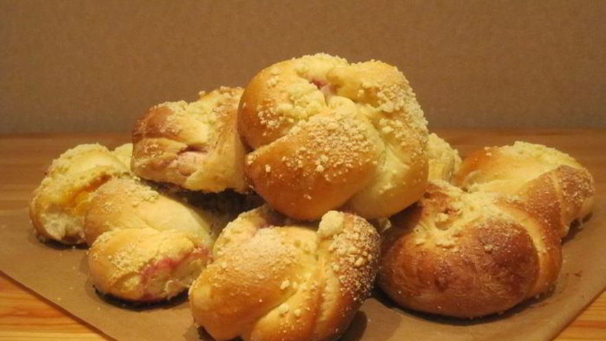 Рецепт булочек-узелков с джемом