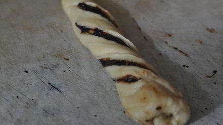 Рецепт булочек-веночков с джемом