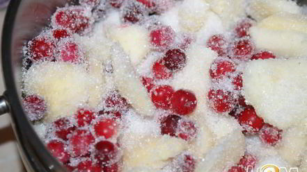 Рецепт клюквенно-яблочного джем с тимьяном