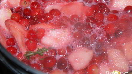 Рецепт клюквенно-яблочного джем с тимьяном