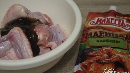 Рецепт пикантных куриных крылышек в маринаде барбекю с джемом глинтвейн