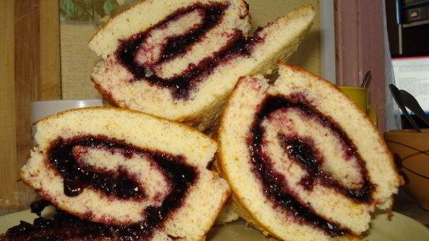 Рецепт рулета с джемом