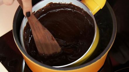 Рецепт сметанных пампушек с джемом