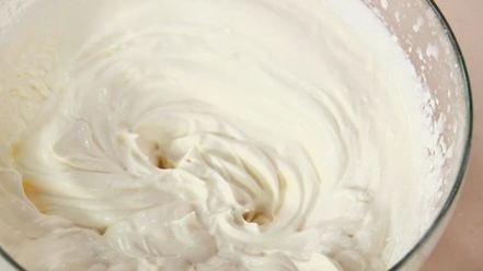 Рецепт сметанных пампушек с джемом