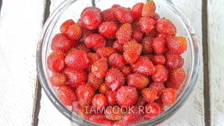 Рецепт клубники в собственном соку на зиму