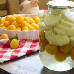 Рецепт Компота из алычи и кабачков на зиму