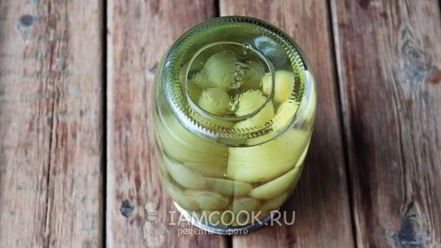 Рецепт компота из белого винограда на зиму