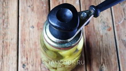 Рецепт компота из белого винограда на зиму