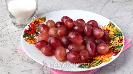 Рецепт компота из красного винограда на зиму