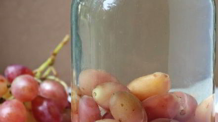 Рецепт компота из красного винограда на зиму