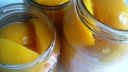 Рецепт компота из персиков в сливовой заливке