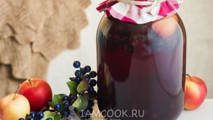 Рецепт компота из терна и яблок на зиму