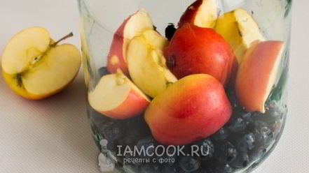 Рецепт компота из терна и яблок на зиму