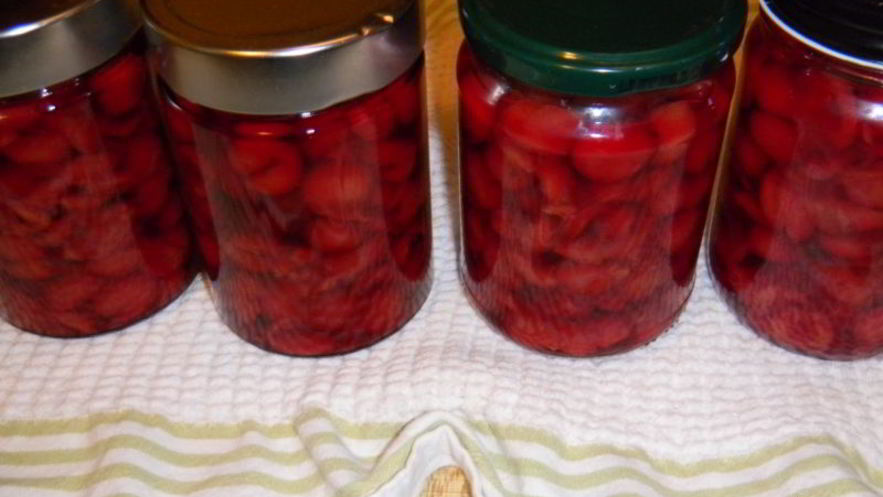 Рецепт компота из вишни на зиму