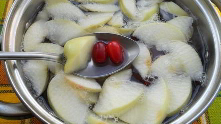Рецепт компота из яблок и кизила с мятой