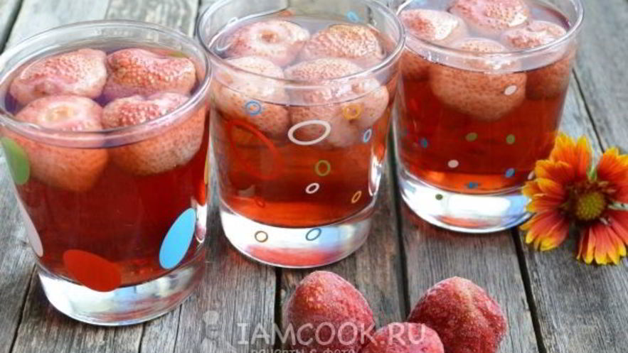 Рецепт компота из замороженной клубники
