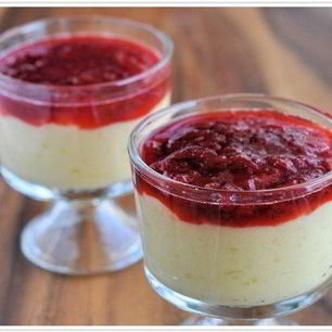 Рецепт Тапиоки с клубнично-ревенным компотом