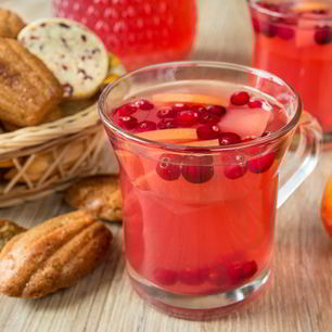 Рецепт Яблочно-клюквенного компот с имбирем