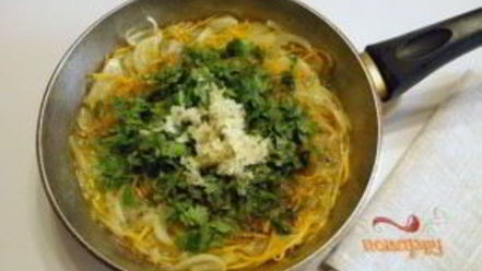 Рецепт квашенных синеньких с морковкой