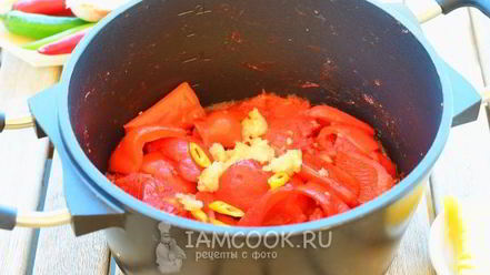 Рецепт лечо из помидоров и перца с чесноком