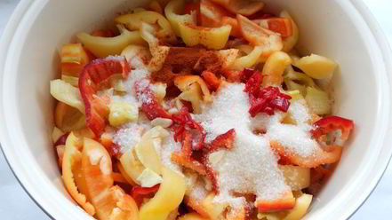 Рецепт лечо с луком и морковью в мультиварке на зиму