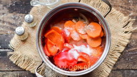 Рецепт лечо с луком, морковью и помидорами