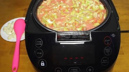 Рецепт лечо в мультиварке на зиму из помидор и моркови