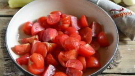 Рецепт лука в томатной заливке на зиму