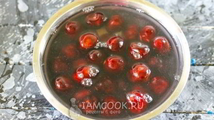 Рецепт маринованной черешни на зиму