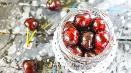 Рецепт маринованной черешни на зиму