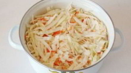 Рецепт маринованной капусты с луком и морковью