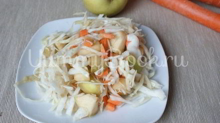 Рецепт маринованной капусты с яблоками