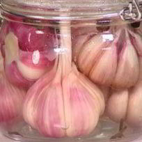 Маринованный чеснок