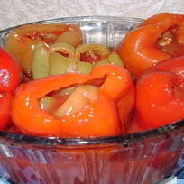 Маринованный перец с баклажанами