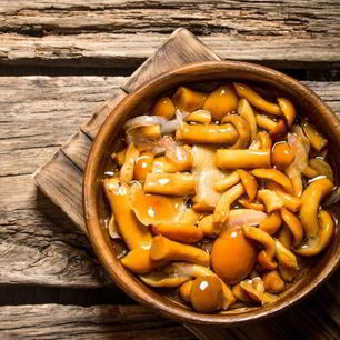 Рецепт Маринованных опят с корицей