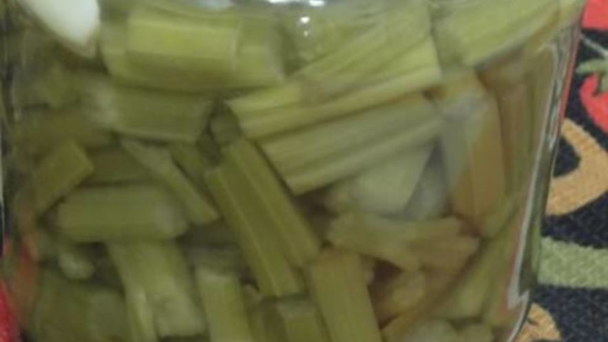 Рецепт маринованных стеблей сельдерея