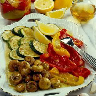 Рецепт Праздничных маринованных грибов и овощи