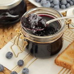 Рецепт Повидла из голубики и яблок