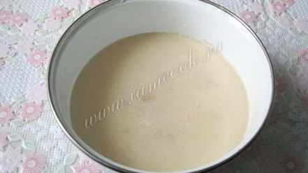 Рецепт сдобного рулета с повидлом