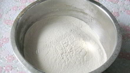 Рецепт сдобного рулета с повидлом