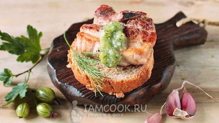 Рецепт приправы из крыжовника с чесноком на зиму