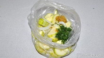 Рецепт малосольных кабачков за 20 минут