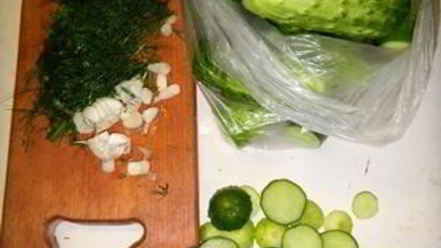 Рецепт малосольных хрустящих огурцов в пакете без рассола