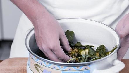 Рецепт малосольных огурчиков с хреном