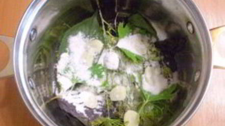 Рецепт малосольных огурчиков в кастрюле