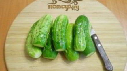 Рецепт малосольных огурчиков в кастрюле