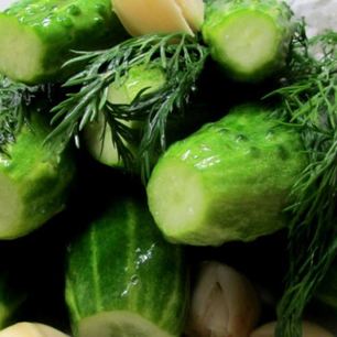 Рецепт Малосольных огурчиков в минеральной воде