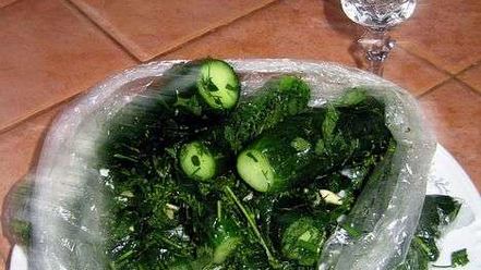 Рецепт малосольных огурчиков