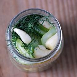 Рецепт Малосольных огурцов с минералкой