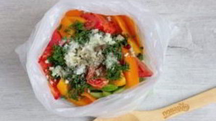 Рецепт малосольных овощей в пакете